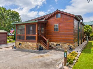 106 River Vista Dr, Dillard, GA 30537