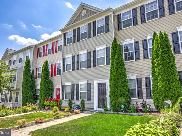 306 Pennshire Dr, Lancaster, PA 17603