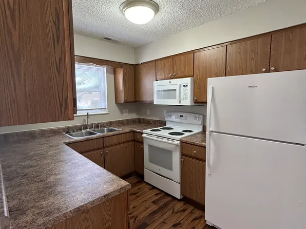 1320 Troy Rd, Edwardsville, IL 62025