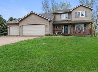 7531 E 250th St, Elko New Market, MN 55020
