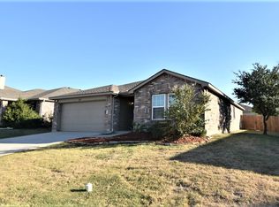 1214 Eagles Nest Trl, Krum, TX 76249