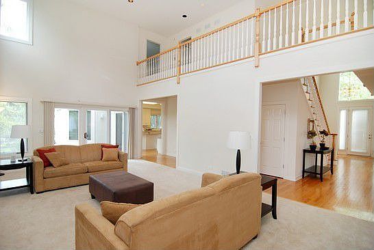 3rd image of 486 Somerset Hills Ct