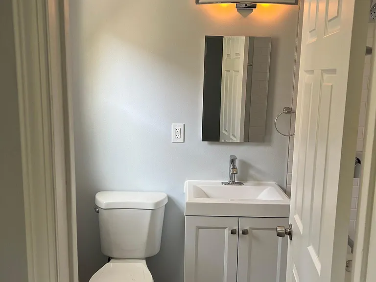 733 Daisy Ave #7 — Photo 14