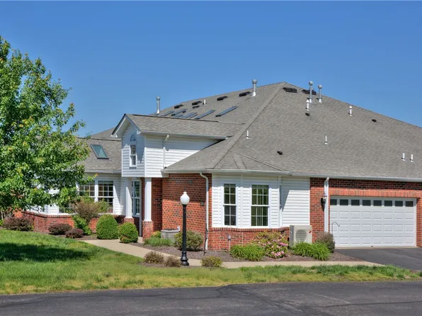 3104 Ambassador Ln, Valencia, PA 16059