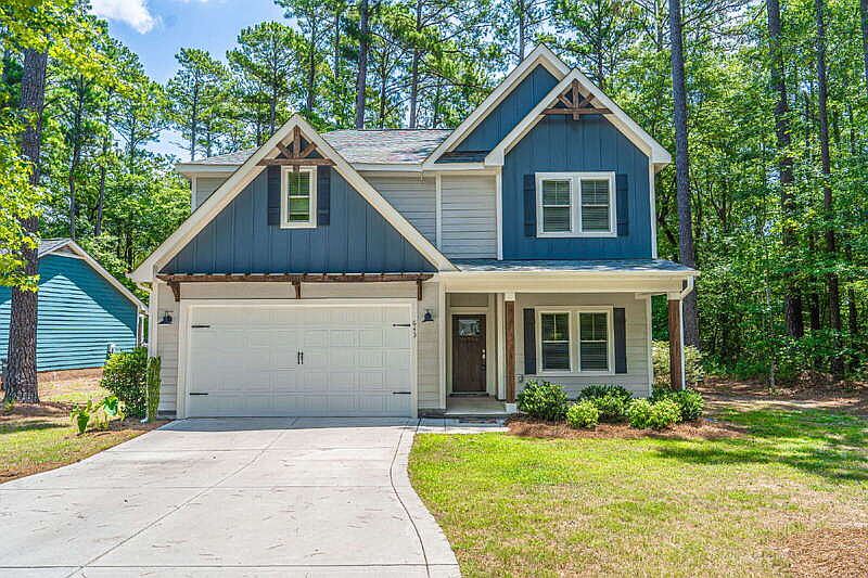 1st image of 643 Lilac Ln