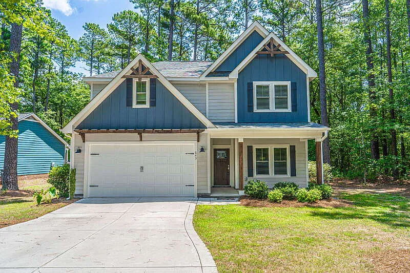 643 Lilac Ln