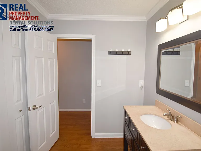 1506 Belle Oaks Dr — Photo 14