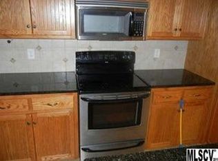 1091 Cornstalk Ln, Catawba, NC 28609