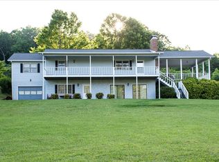 1583 Cedar View Dr, Hiawassee, GA 30546