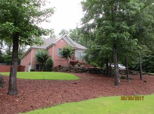 1061 Chestnut Gln, Athens, GA 30606