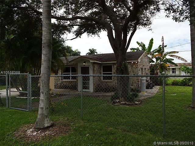 1st image of 204 SW 2nd Ave #0