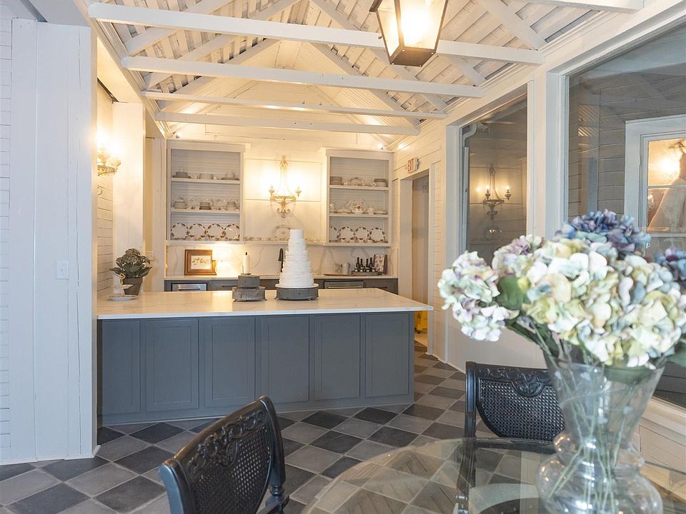 208 New Roads St, New Roads, LA 70760 MLS 2023005560 Zillow