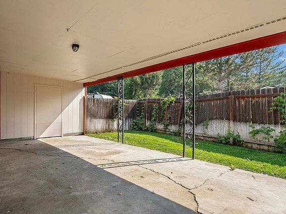 4th image of 4902 W Targee St