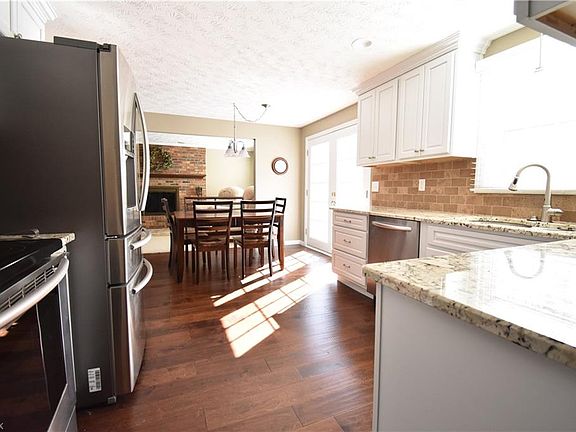 5th image of 8848 Sherwood Dr NE