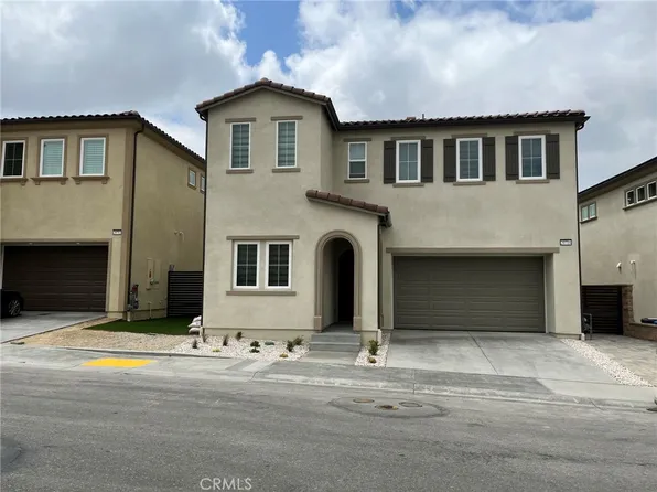 20716 Walnut Cir, Northridge, CA 91326