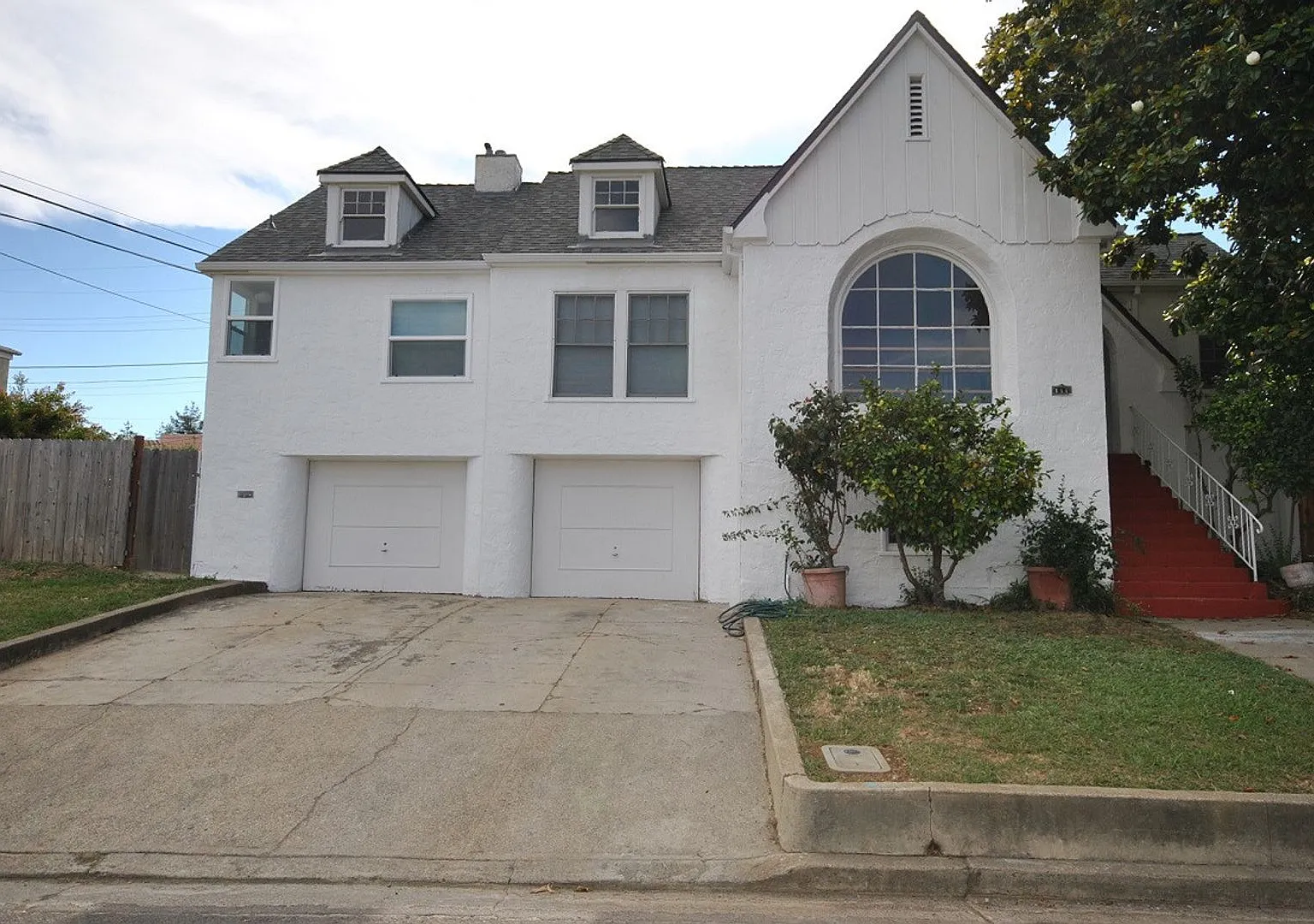 Beautiful and Charming 3 Bedroom 2 Bath Home in Vallejo with Views! — Photo 1
