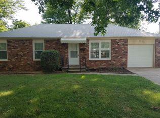 1710 W Crestview St, Springfield, MO 65807