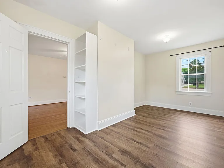 1203 S Main St — Photo 26
