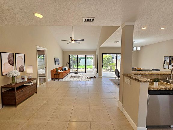 4th image of 17200 Fownes Crescent