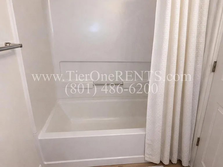 5344 S 3600 W #16 — Photo 10