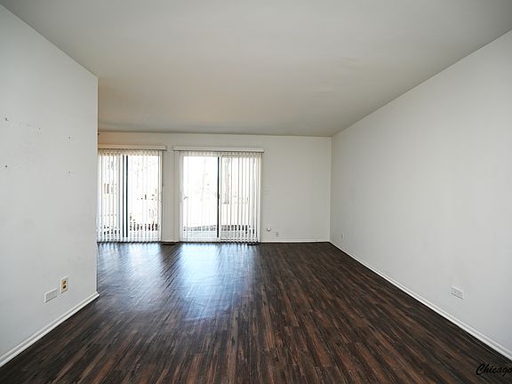 2nd image of 371 Heather Ct APT C1