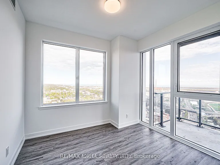 5 Defries St #3402 — Photo 20