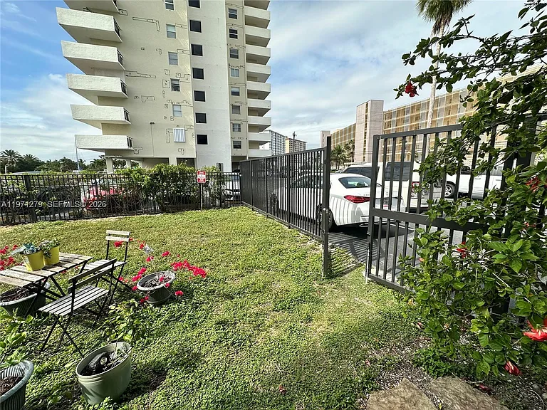 301 Golden Isles Dr #114 — Photo 21