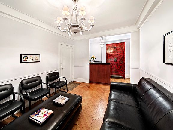 3rd image of 1050 Park Ave #1E
