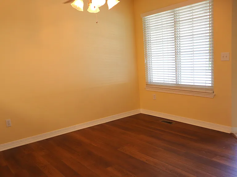 1419 Red Mountain Dr #3 — Photo 3