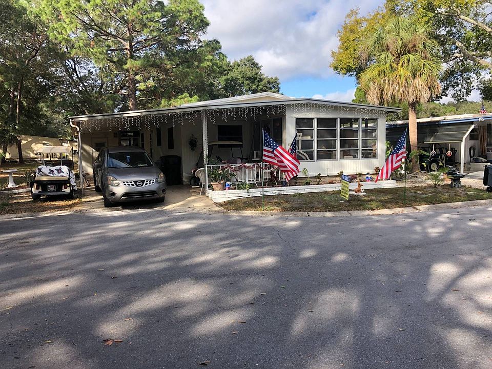 2nd image of 7001 142nd Ave N #323