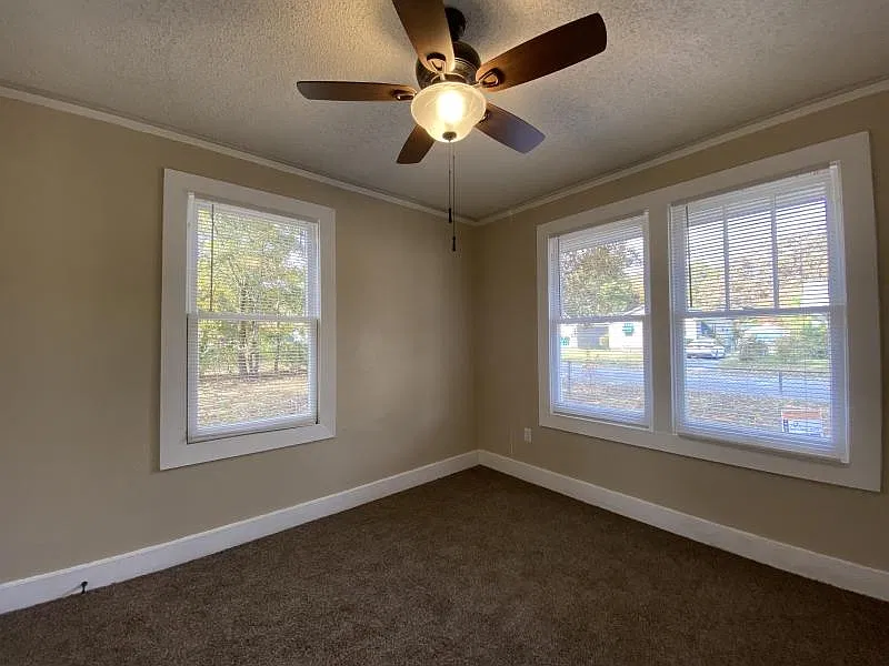 2 bed, 846 sqft, $975 — Photo 4