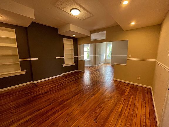 2nd image of 2148 Allen Ave