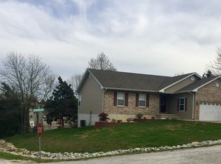 301 Dewberry Dr, De Soto, MO 63020