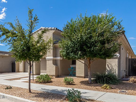 3rd image of 22472 E MUNOZ Street