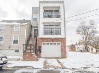 41 Jacob St Floor 2, Newark, NJ 07103