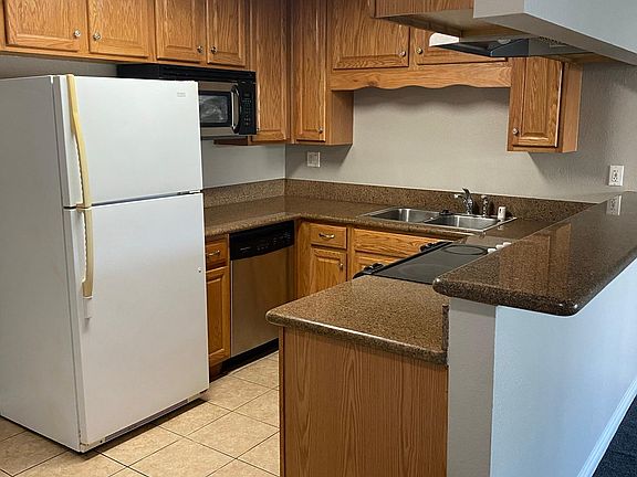 4th image of 1631 Bayview Heights Dr Unit 11