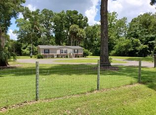 9821 NW 66th Ter, Chiefland, FL 32626