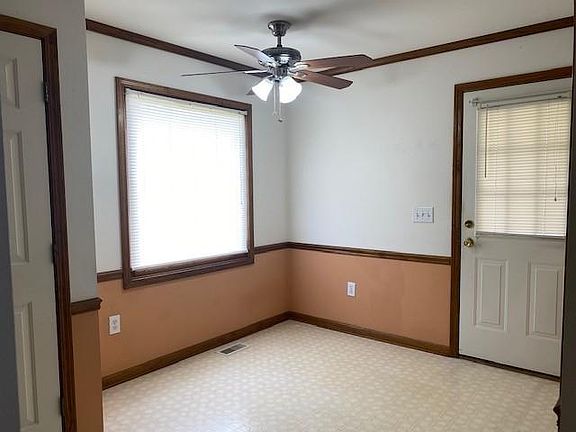 4th image of 121B Hipps Ave #121