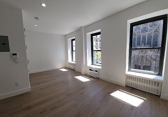 2nd image of 882 Lex Ave #3A