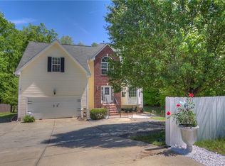 1927 Weddington Rd, Matthews, NC 28105