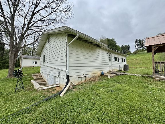4th image of 470 Mercer Rd