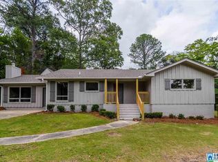 1624 Linda Vista Ln, Vestavia Hills, AL 35226