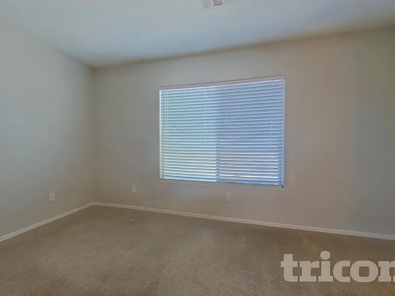17345 W Watkins St — Photo 8