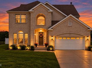 12 Arrowwood Ct, Howell, NJ 07731