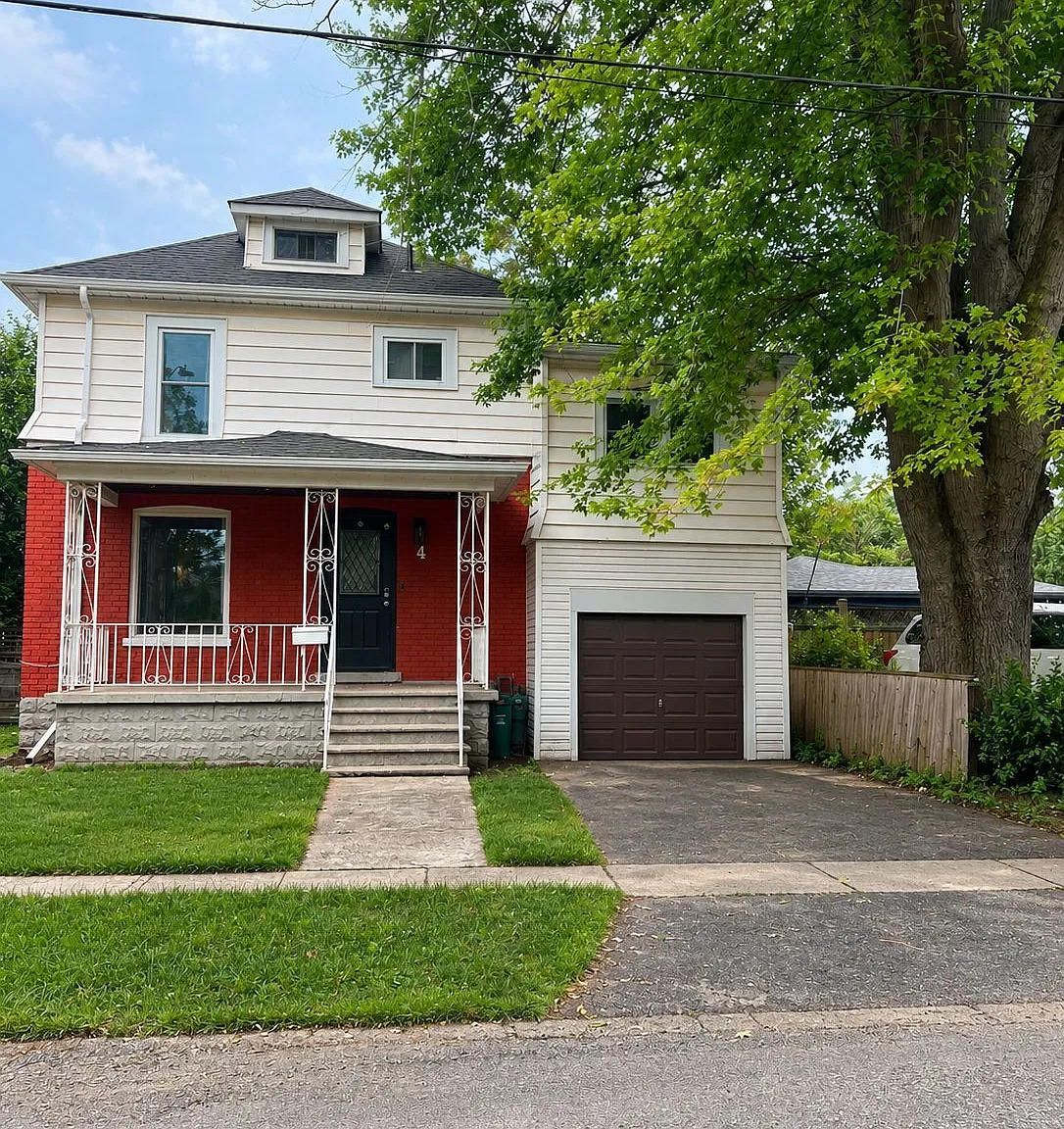 4 bed, $2,500 — Photo 1