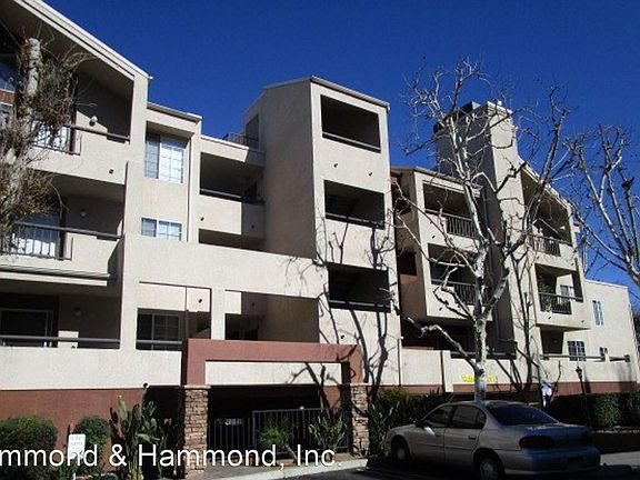 2nd image of 21550 Burbank Blvd APT 309
