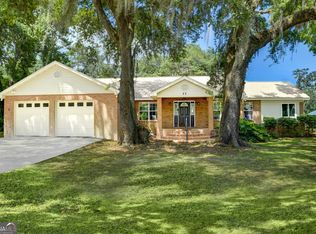 77 Sutton Ct, Woodbine, GA 31569