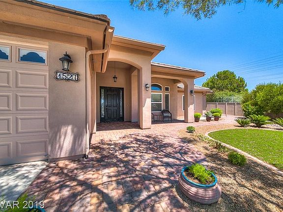 3rd image of 1527 Sunrise Cir