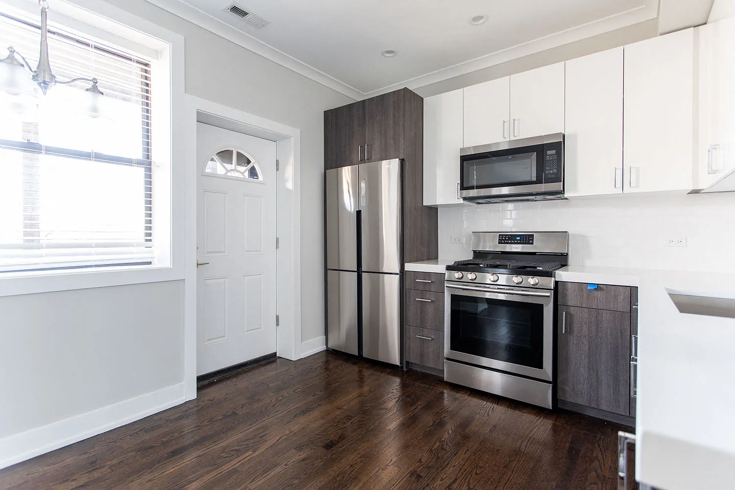 4501-05 N. Kedzie Ave — Photo 1