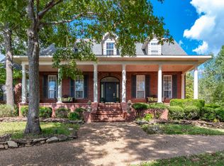 431 Green Briar Dr, Branson, MO 65616